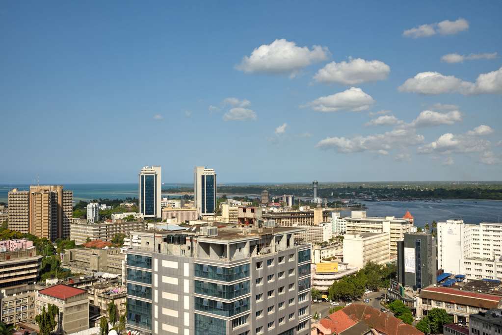 Golden Tulip Dar Es Salaam City Center Hotel Exterior photo